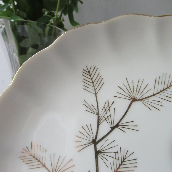 Fine Porcelain Saucer Golden Pine, Japan - Picture 6 of 10